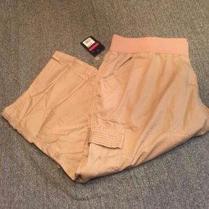 PURE ENERGY khaki cargo capris